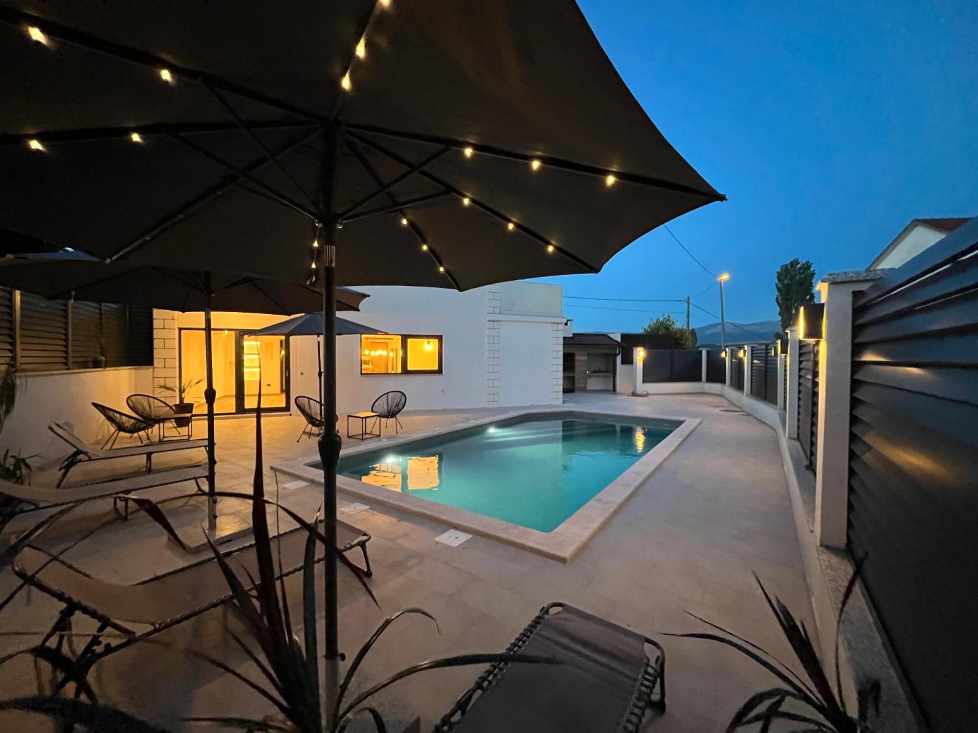 Water Spring Villa Hrvace Exterior photo